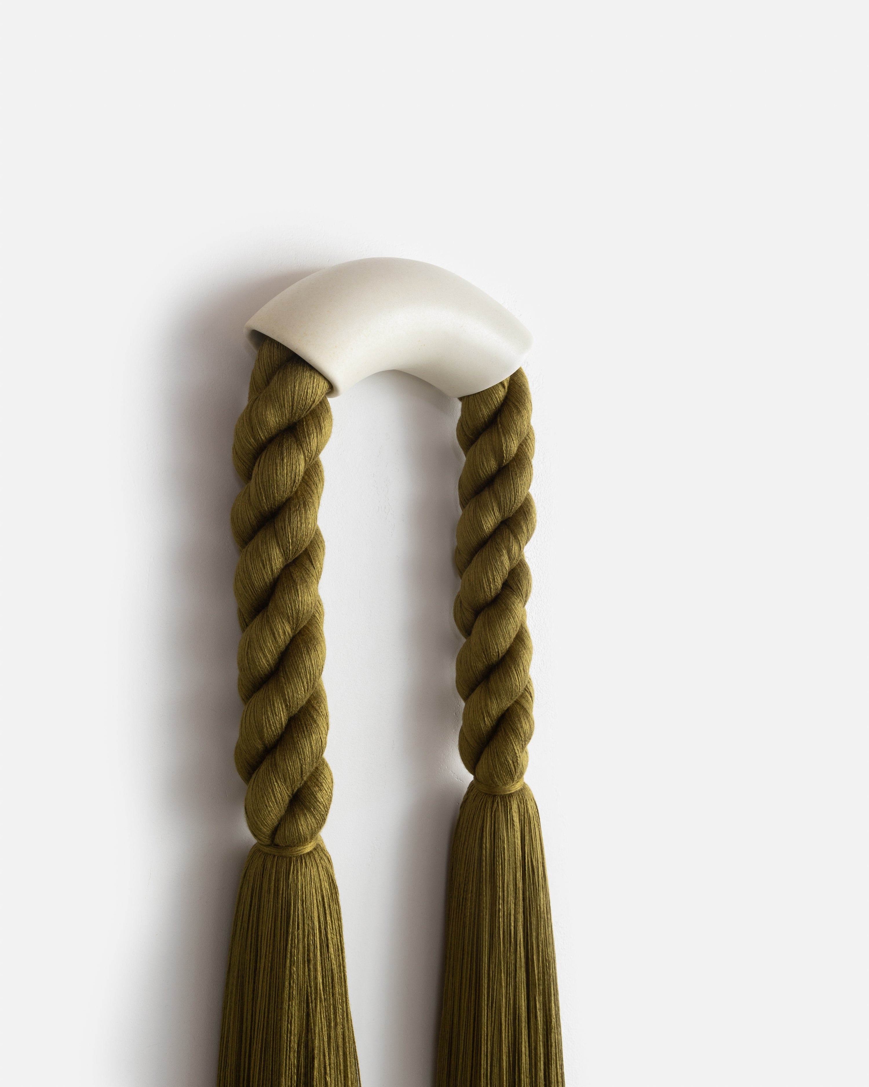 Large Off-White Ceramic Semi Arch (Olive Rope)