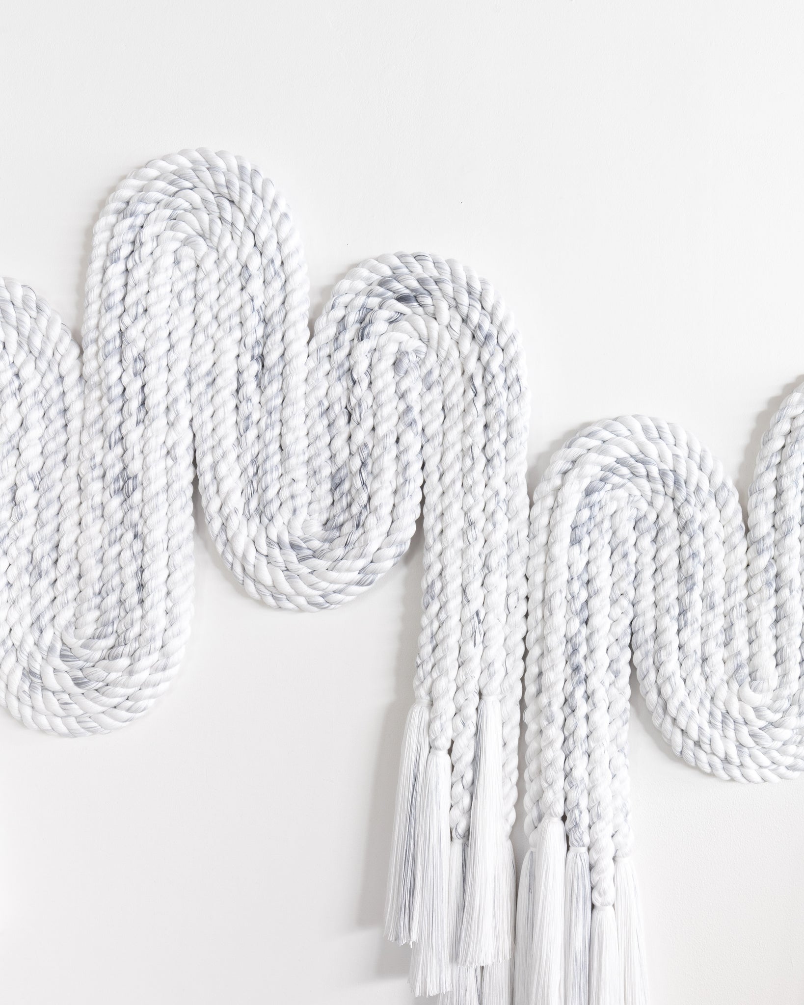 Large Asymmetrical Rope Squiggle (Grey)