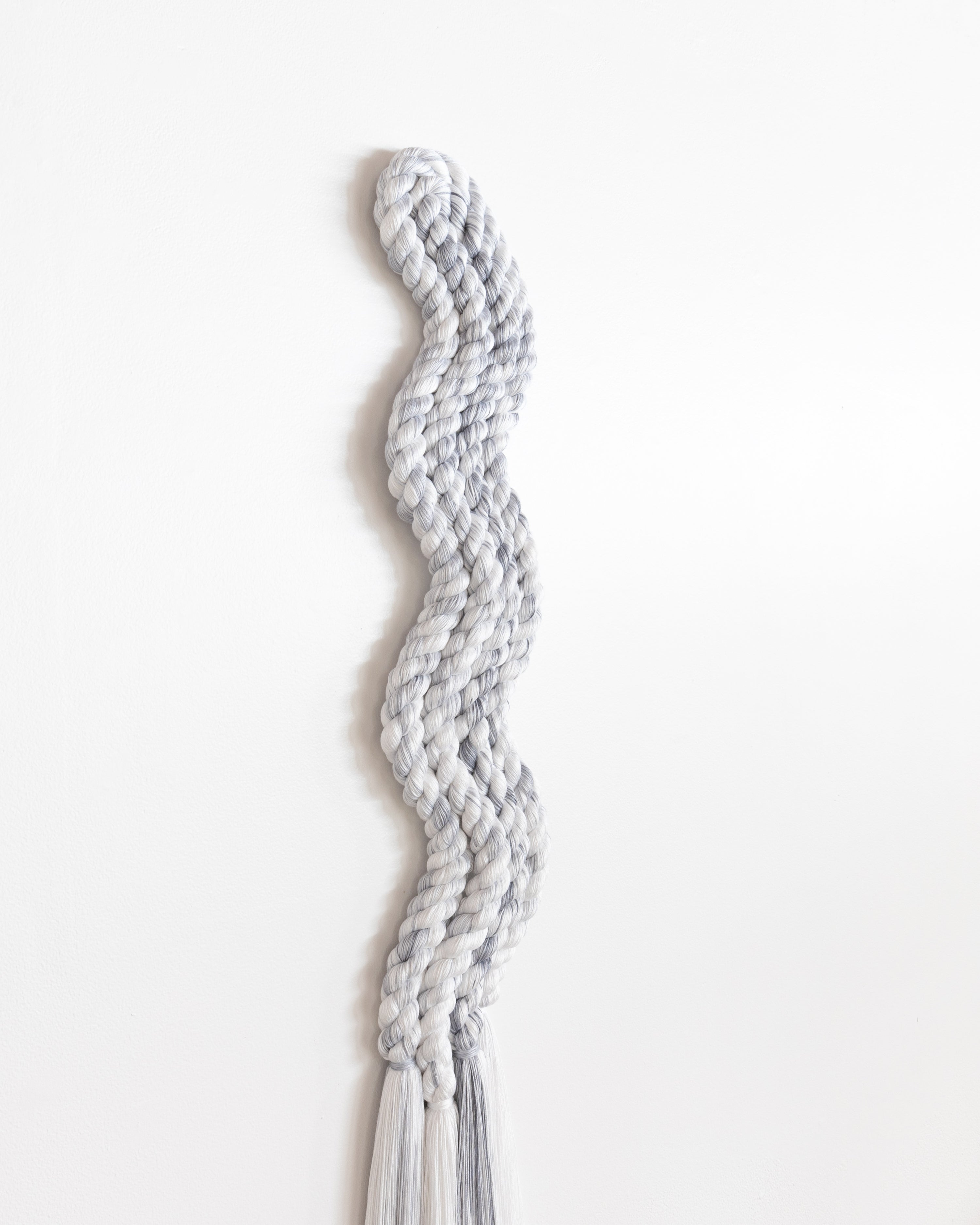 Vertical Rope Squiggle (Grey)