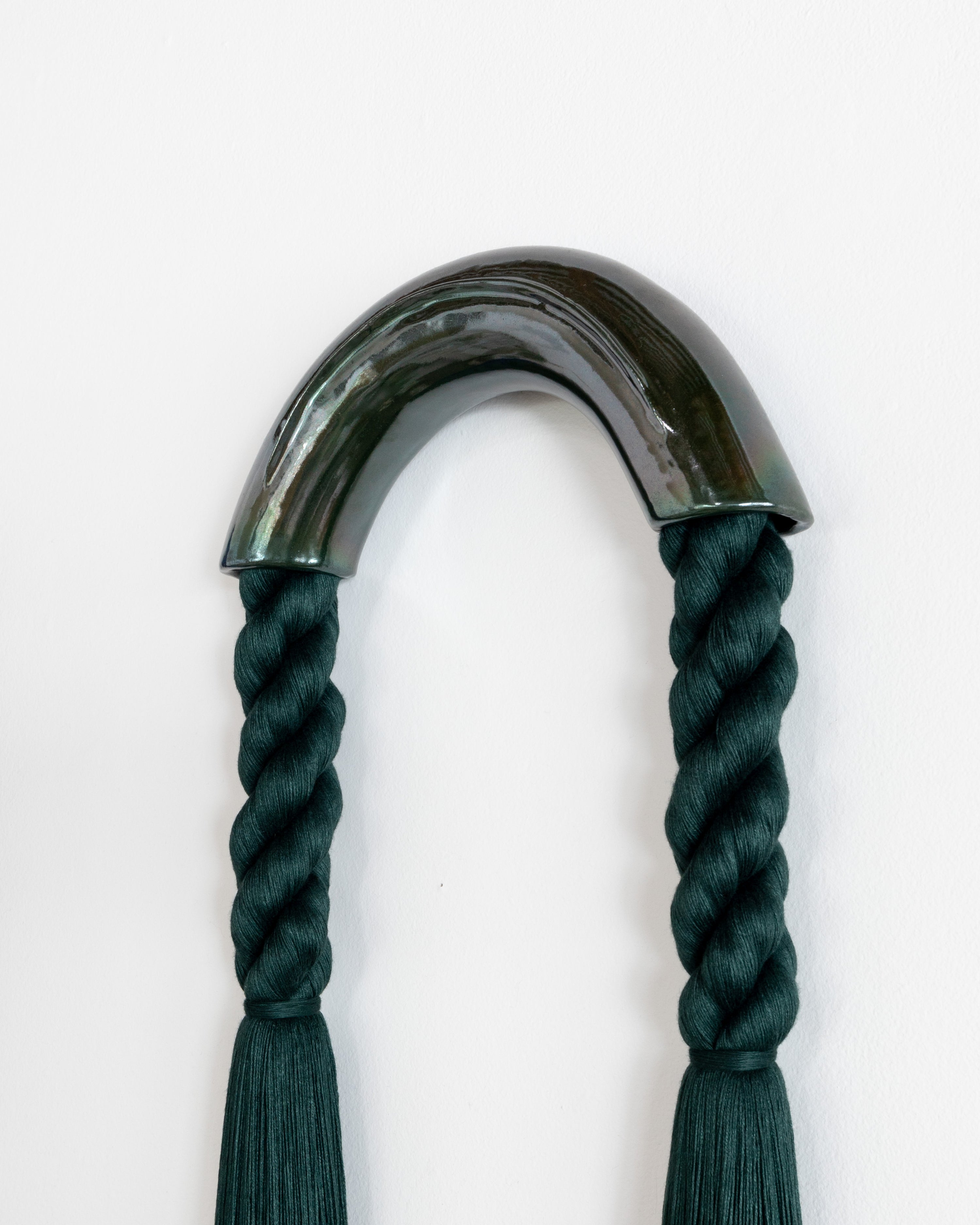 Medium Metallic Green Ceramic Arch (Dark Green Rope)