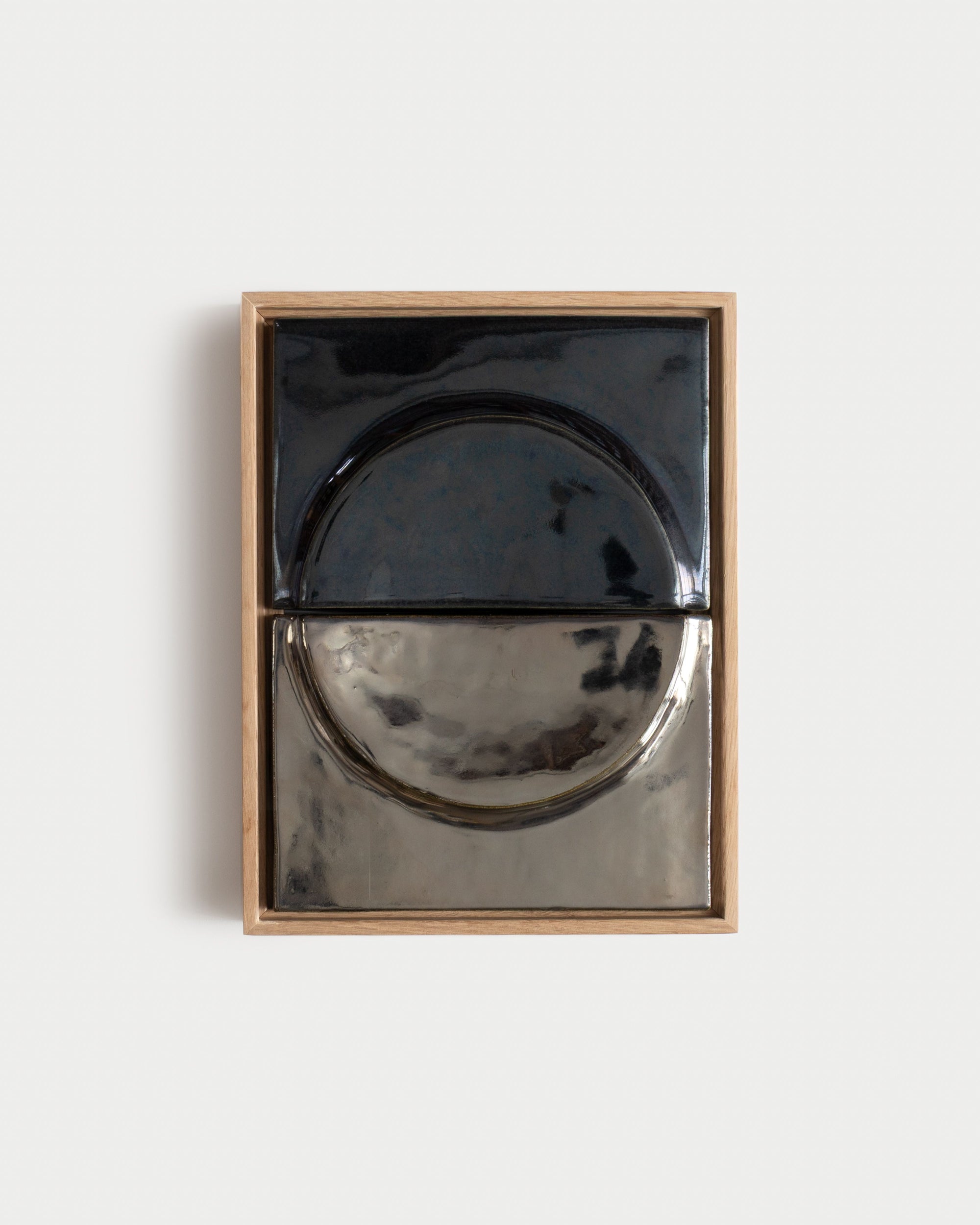 Duo - Crater in Metallic Black and Dark Chrome